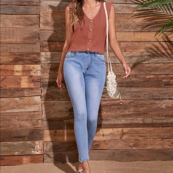 Boho ruffle sleeve button down blouse - Picture 5 of 16